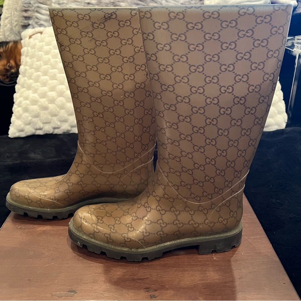 Gucci Women's Camel Rubber Rain Boots with Guccissima Monogram Size 41(US 10) - Picture 3 of 11